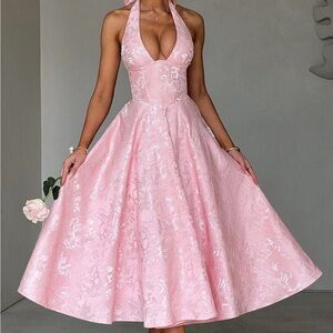 Chic Backless Pink Halter Dress